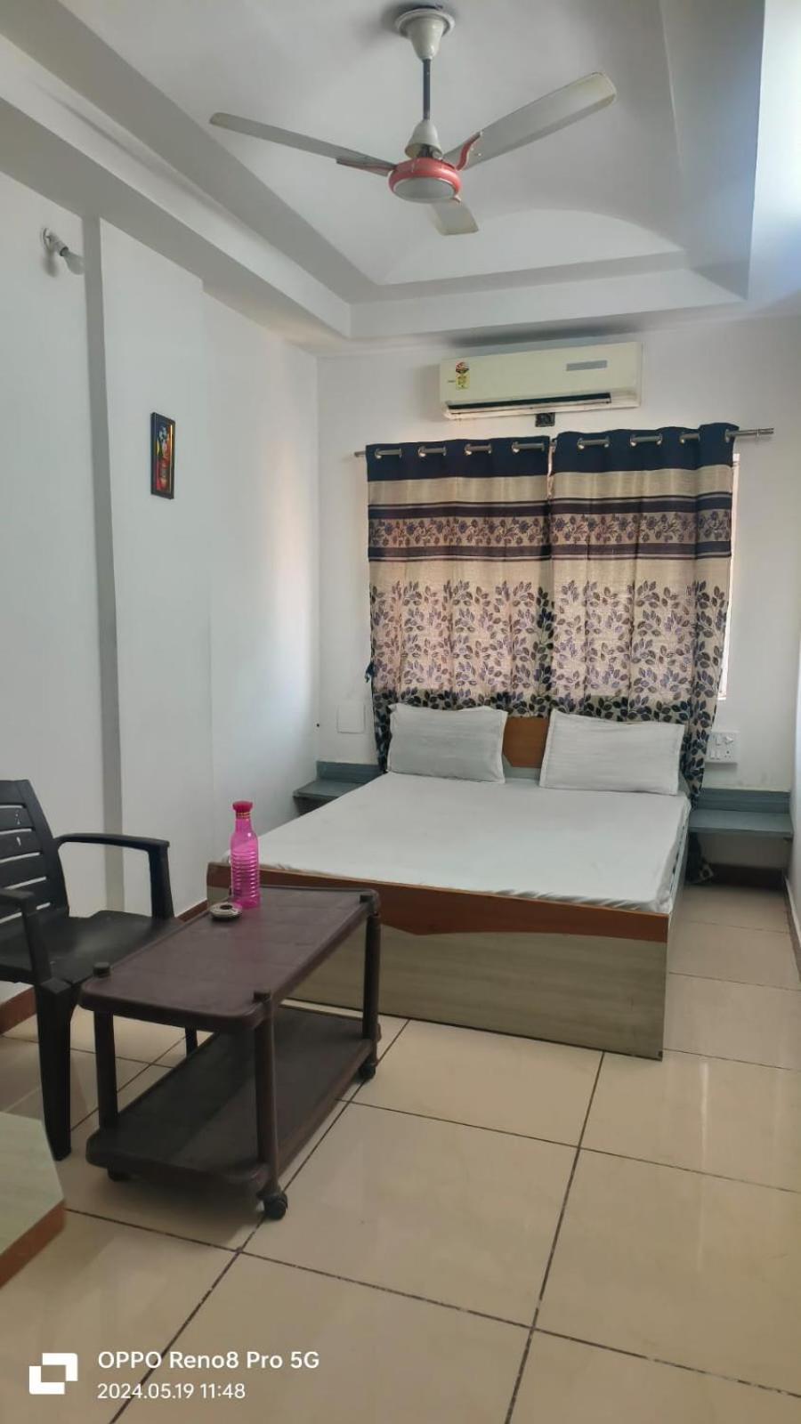 Hotel Velvet Rajkot Εξωτερικό φωτογραφία