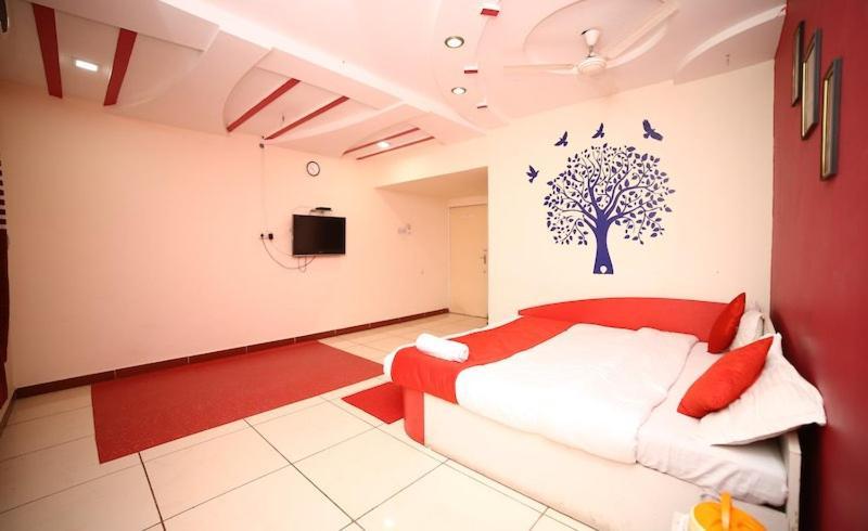 Hotel Velvet Rajkot Εξωτερικό φωτογραφία